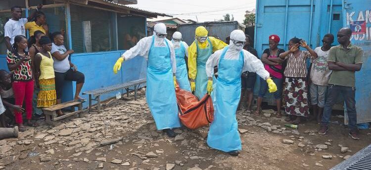 Rotkreuz-Freiwillige – die Helden der Ebola-Krise