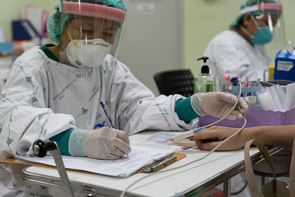 Krankmachende Arbeitsbedingungen: Wie sich die Gesundheit des Pflegepersonals seit der Covid-19-Pandemie weiter verschlechterte