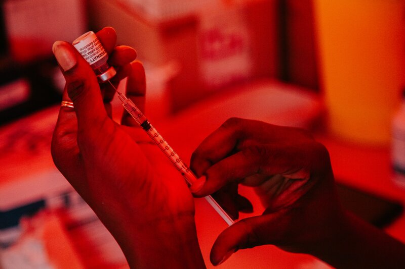Inmitten der dritten Corona-Welle: Afrika will in die Impfstoffproduktion einsteigen