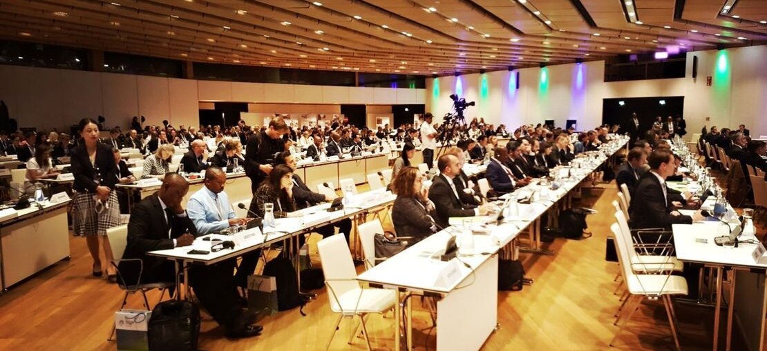 Wiener Konferenz: Mehrheit der Staaten für mehr Schutz der Zivilbevölkerung vor Bombardierungen