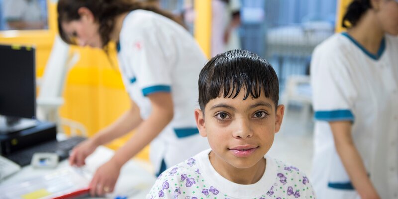 Eine Kindheit im Spital  – die Geschichte des chronisch kranken Muhammad