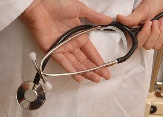 Depuis peu, ce sont les Roumains qui doivent pallier la pénurie de médecins en Suisse
